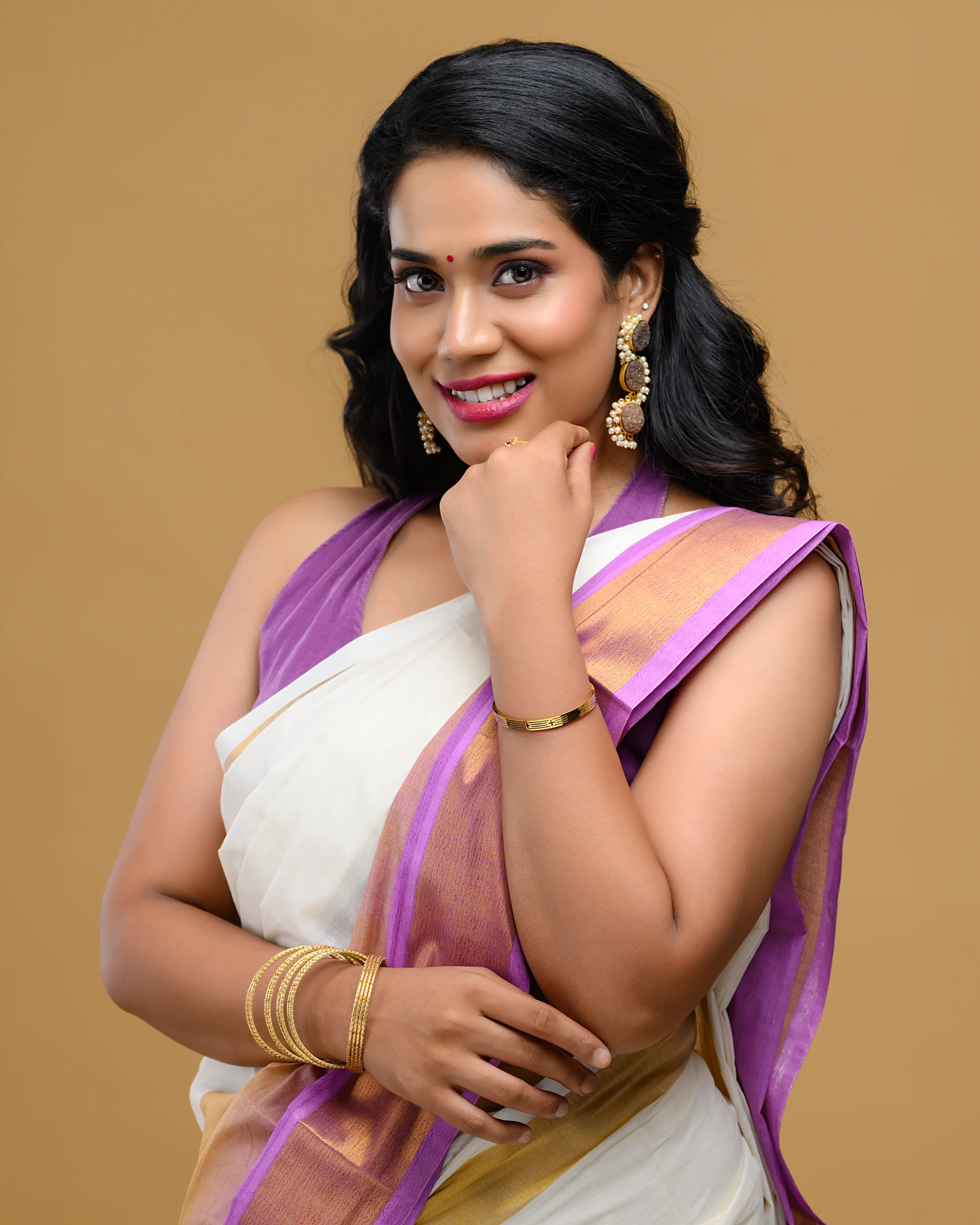 serial actress athira madhav in kerala saree